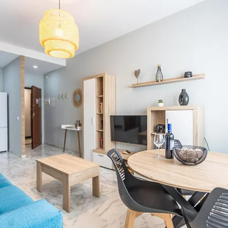 Lux - Vacacional Sevilla Apartment