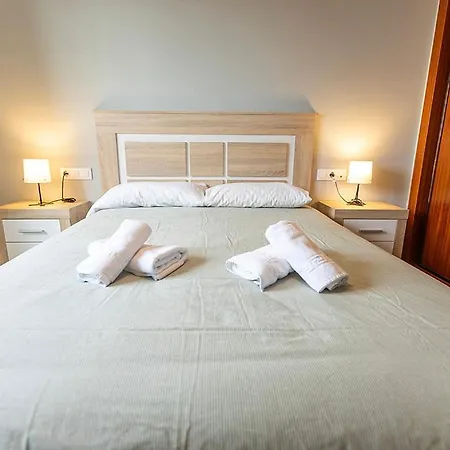 Lux - Vacacional Sevilla Apartment *
