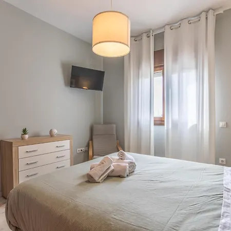 Lux - Vacacional Sevilla Apartment